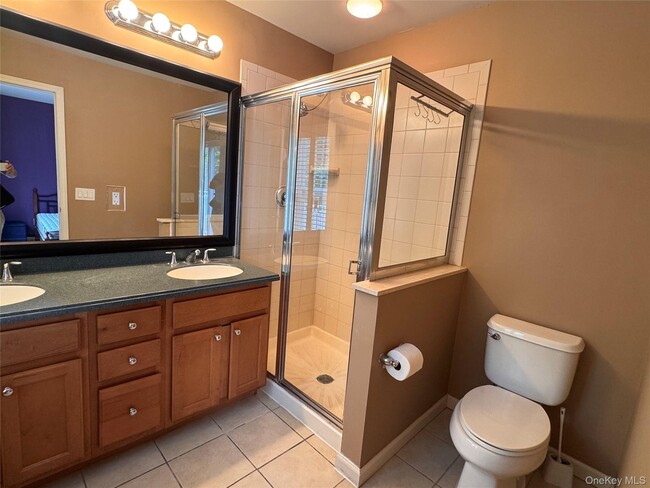 Building Photo - 54 Fairways Dr