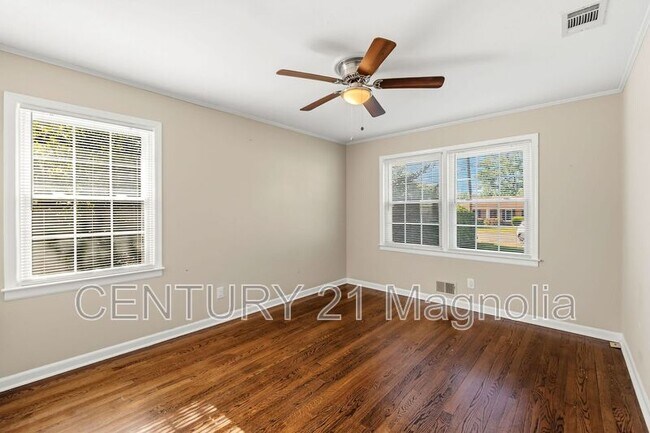 Building Photo - 311 Gardners Mill Ct