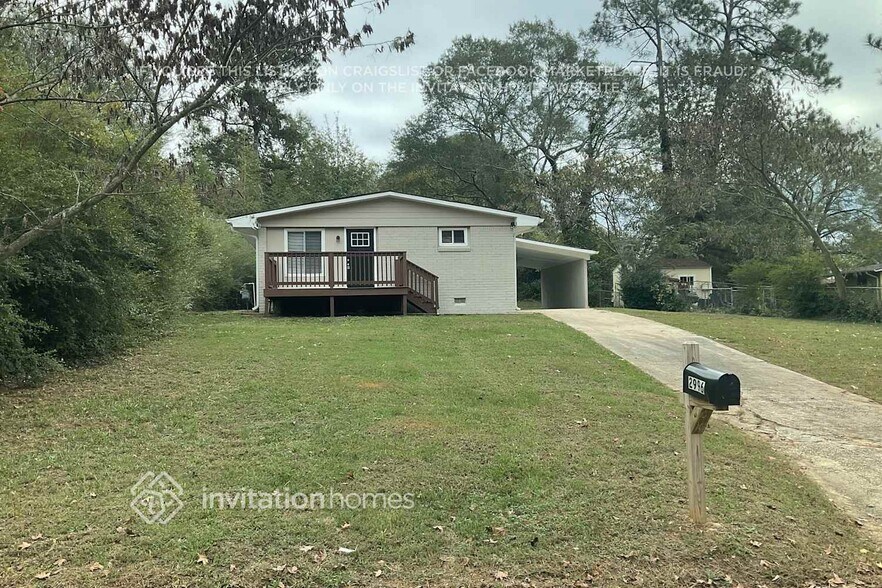 Primary Photo - 2996 Horse Shoe Dr