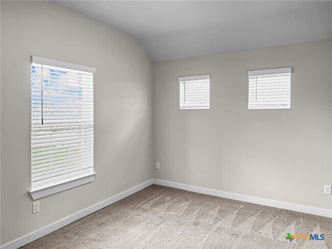 Building Photo - 916 Gray Cloud Dr