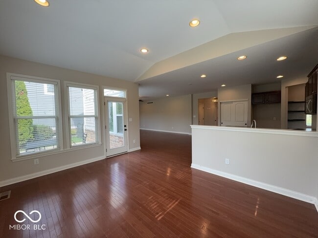 Building Photo - 13052 Whitten Dr N