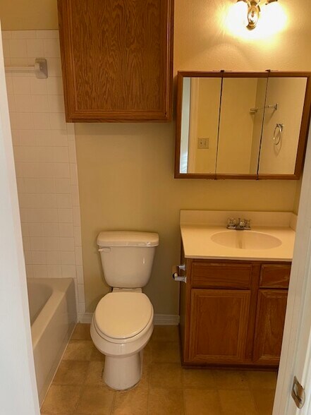 Bathroom #2 - 343 Stone Hill Dr