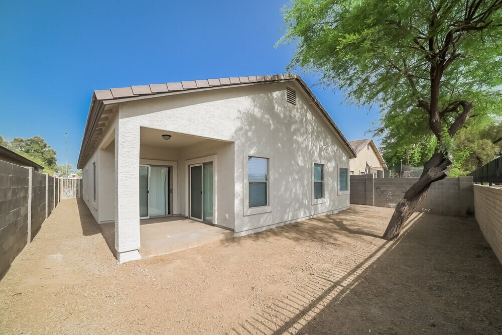 Building Photo - 6034 N 68th Dr