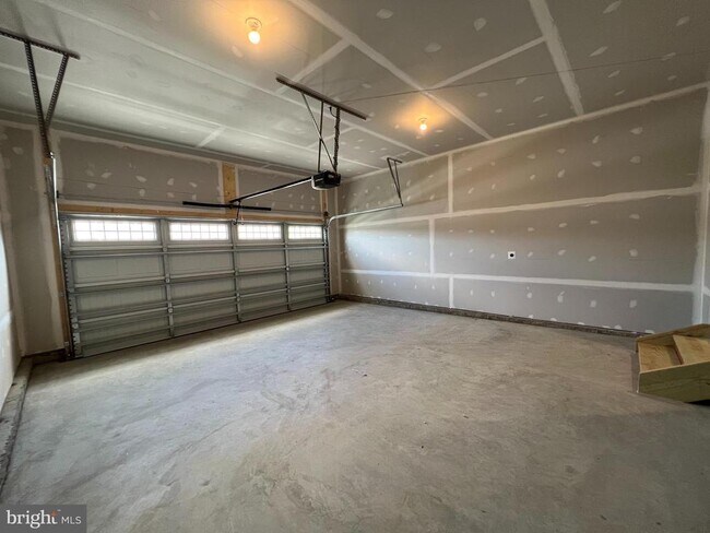 Building Photo - 5020 Birch Leaf Cir