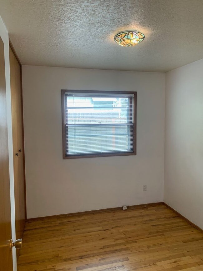 Building Photo - $2,500 Three Bedrooms, One Bath Home with Private Back Yard, Ready To Lease!