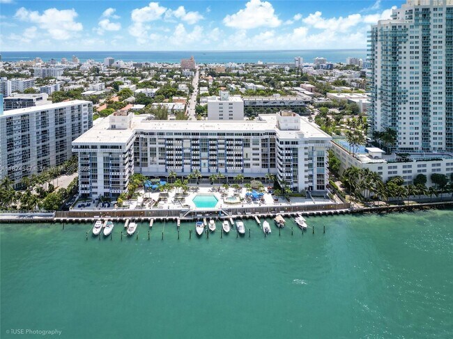 Building Photo - 800 West Ave