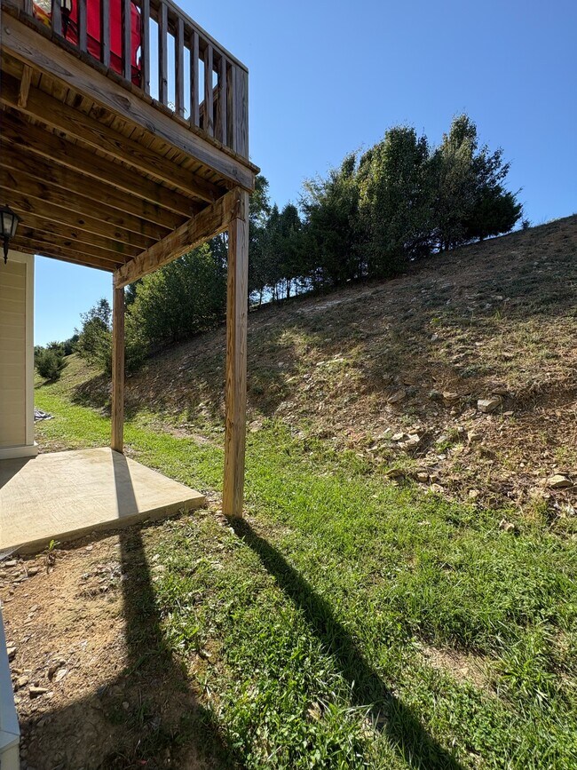 Building Photo - 62 Windgate Cir