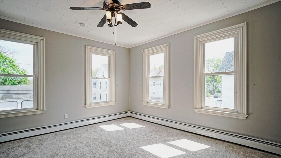 Bedroom - 84 High St