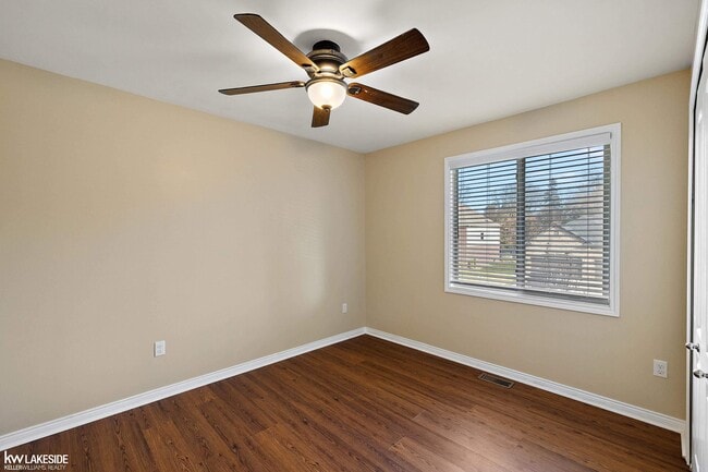 Building Photo - 46267 Terrace Dr