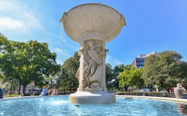 Building Photo - Dupont's Pulchritudinous Palladium 1 bedroom Condo w/ Balcony & Pool. All utilities included.