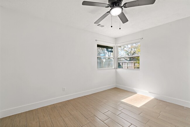 Building Photo - 10319 Sand Pass Ln
