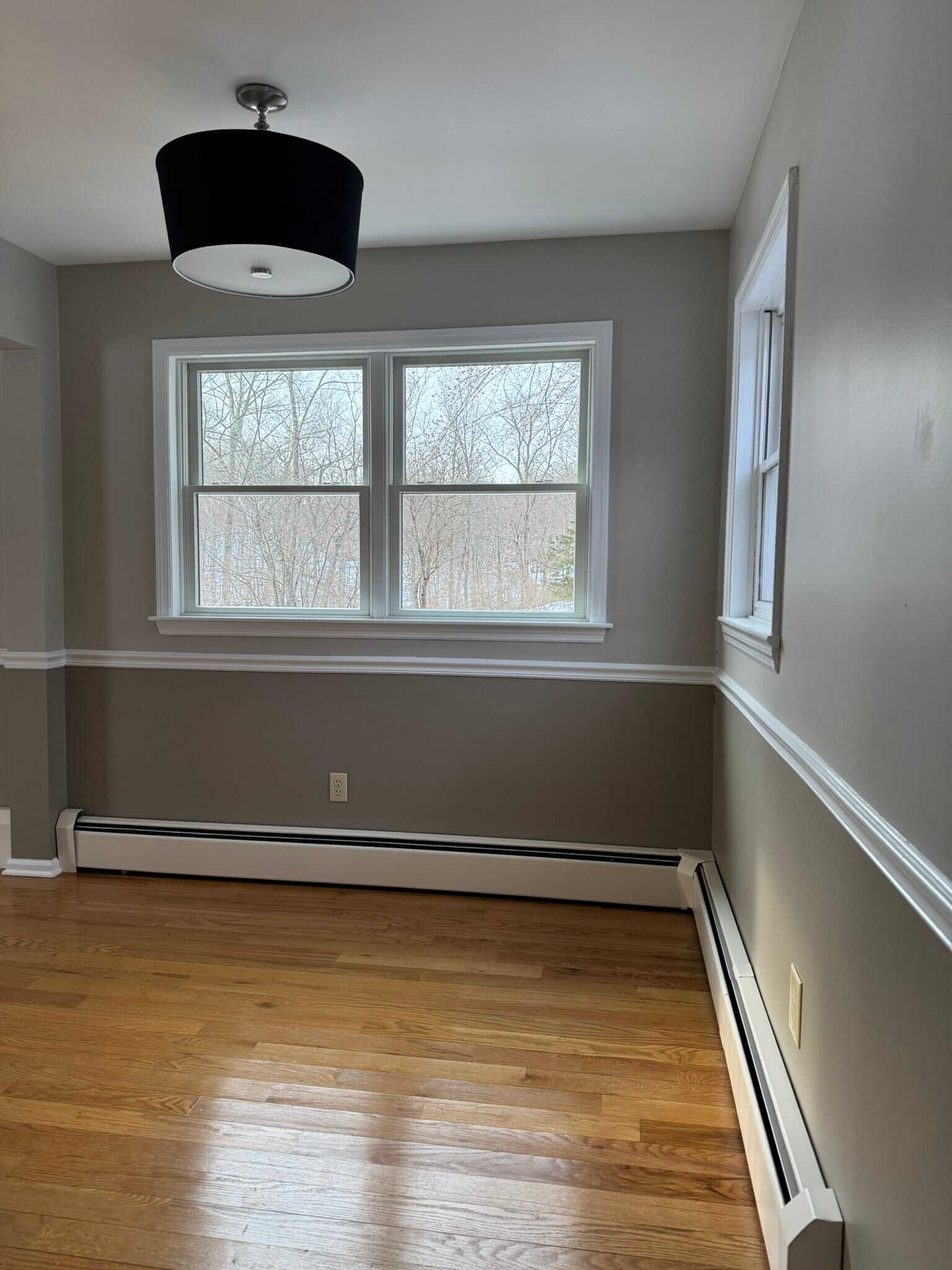 Dining or workspace area - 75 Fostertown Rd