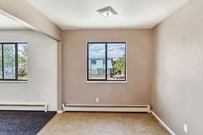 Building Photo - Charming 2-Bedroom Apartment in Prime Clifton Location