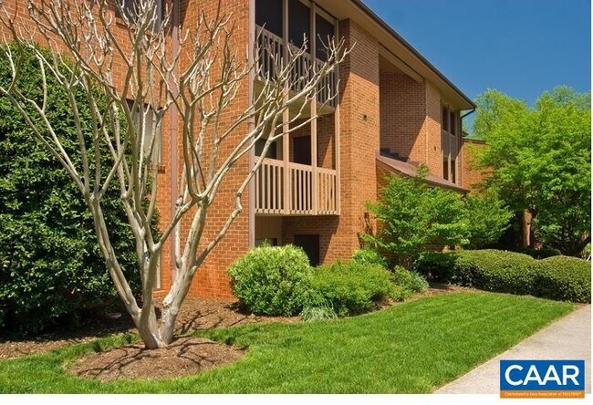 Primary Photo - 110 Turtle Creek Rd