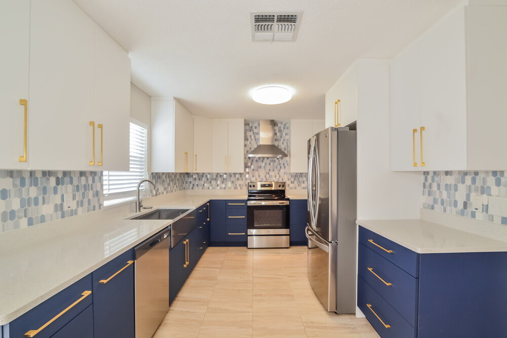 Building Photo - 250 Lynn St