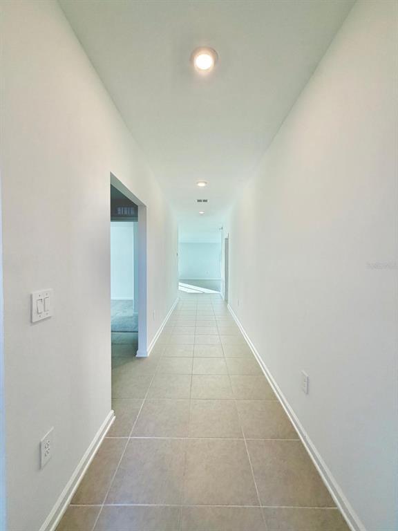 Building Photo - 2122 Chris Dr