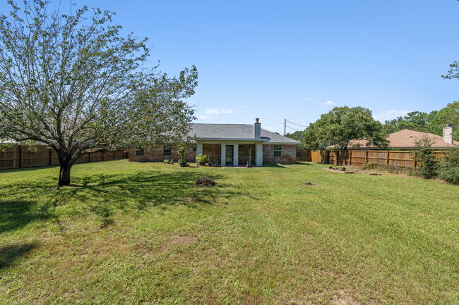 Building Photo - Charming 3BR/2BA Home in the Heart of Nava...