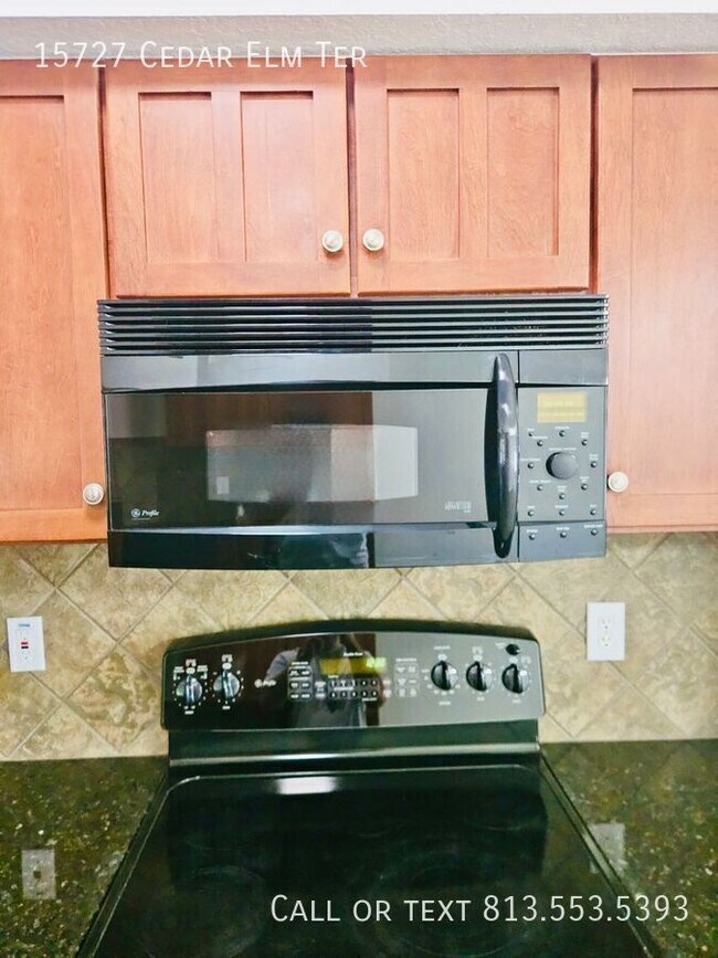 Building Photo - 15727 Cedar Elm Terrace