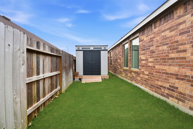 Building Photo - 5434 Still Mdw Ln