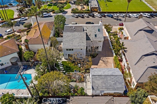 Building Photo - 450 Cliff Dr