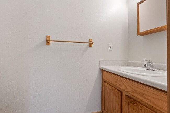 Building Photo - 2835 SE 90th Pl