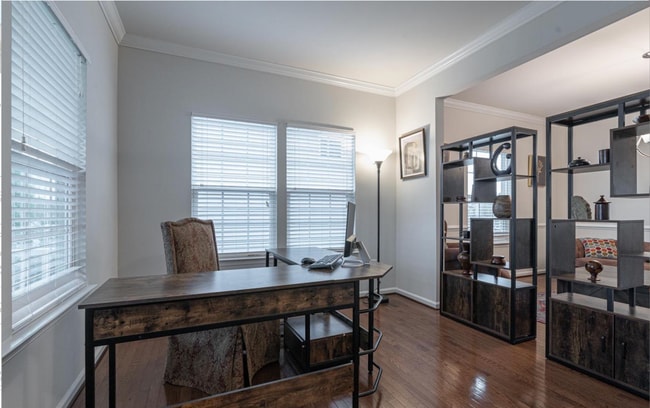 Building Photo - 1113 Long Farm Cir