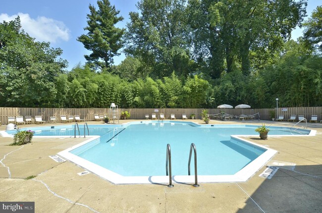 Building Photo - 9039 Sligo Creek Pkwy