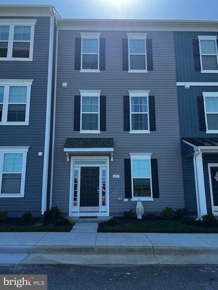 Primary Photo - 623 Hemsworth Ln