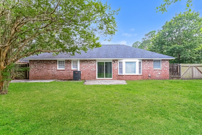 Building Photo - 7724 Peggy Dr
