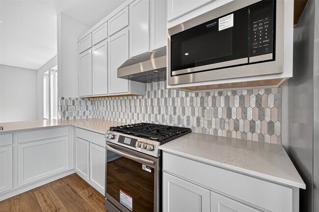 Building Photo - 11119 Poplar Tree Dr