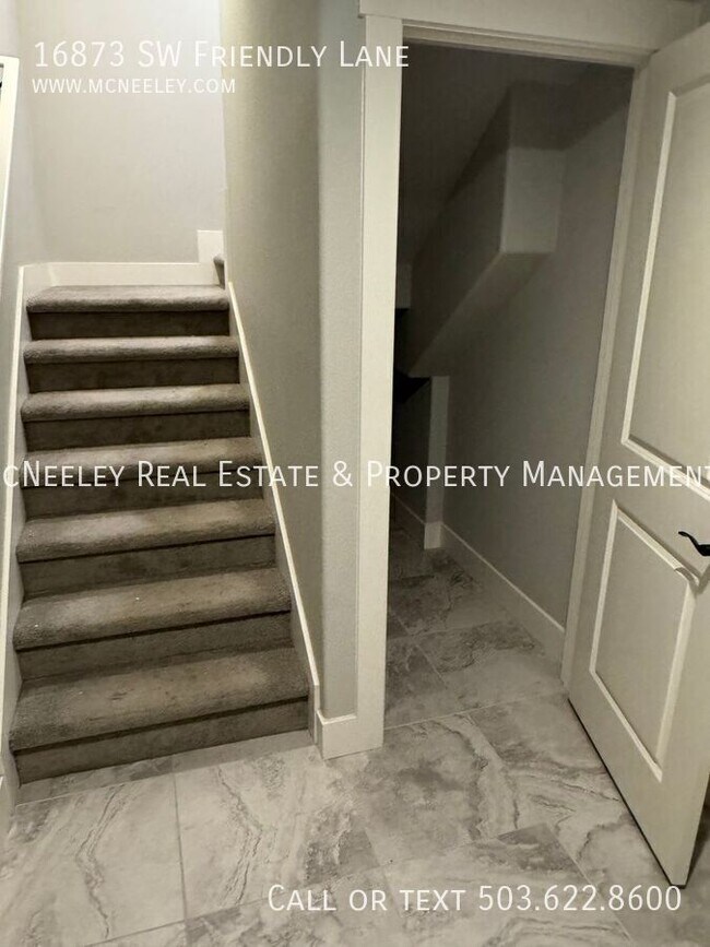 Building Photo - 16873 SW Friendly Ln