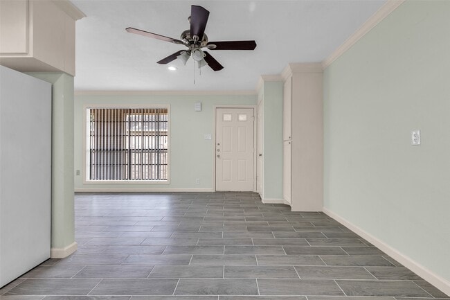 Building Photo - 1311 Antoine Dr