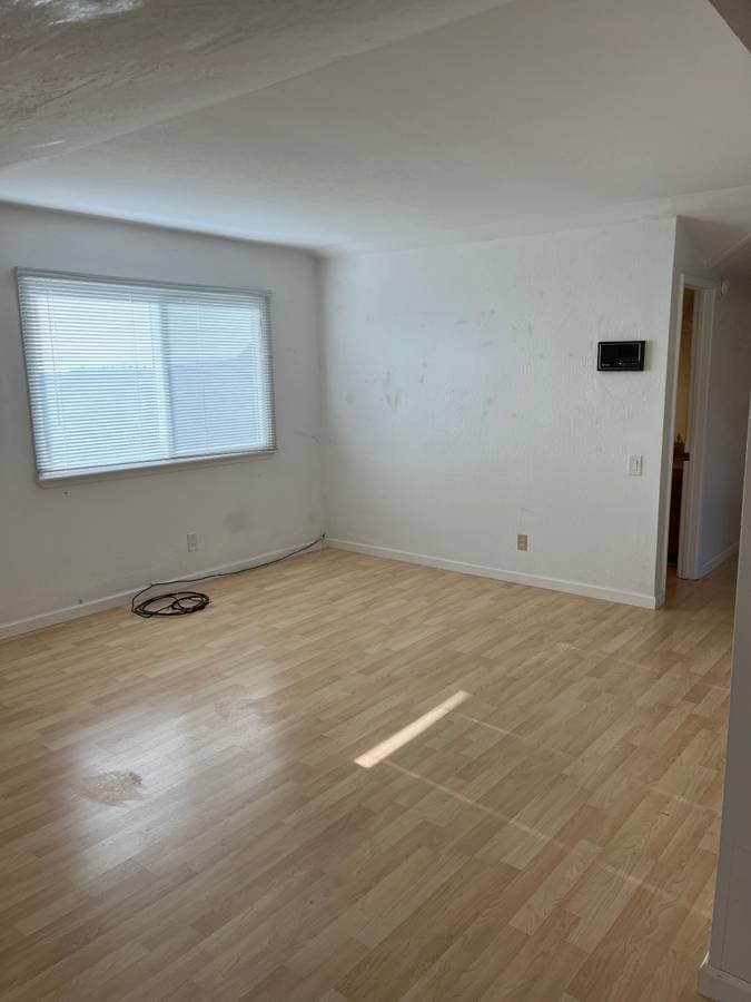 Building Photo - 395 Lagunita Dr