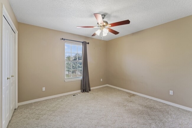 Building Photo - 15081 Widgeon Ave