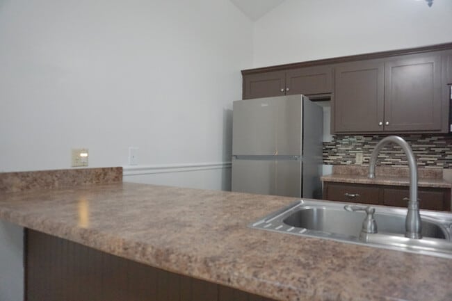 Building Photo - 111 Palmetto Dr