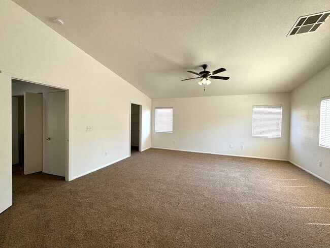 Building Photo - 6839 Scarlet Flax St