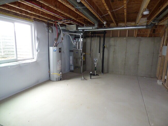 Building Photo - Two Story, 3 Bedroom Home in Village East Subdivision in Windsor