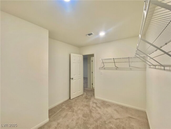 Building Photo - 5706 Holbeche St