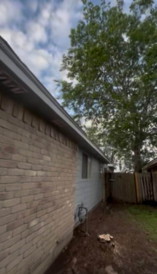 Building Photo - 1710 Blindlake Dr