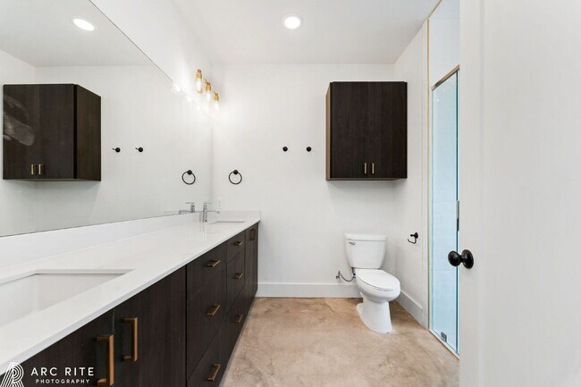 Building Photo - Pre-Leasing Fall of 2026!! Luxury Homes!!