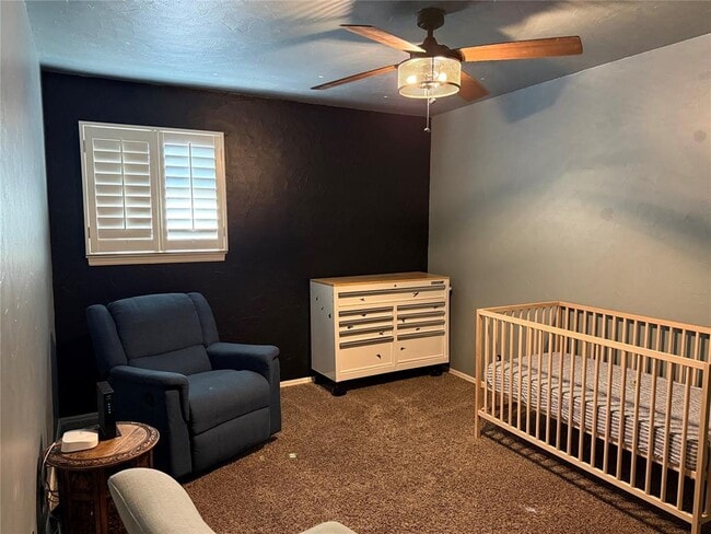 Building Photo - 1327 Canterbury Blvd