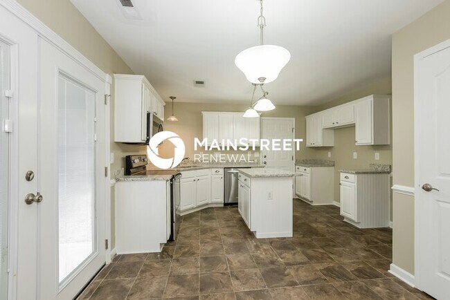 Building Photo - 3 Bedroom Pet-Friendly Home in Huntersville, NC with Main Street Renewal
