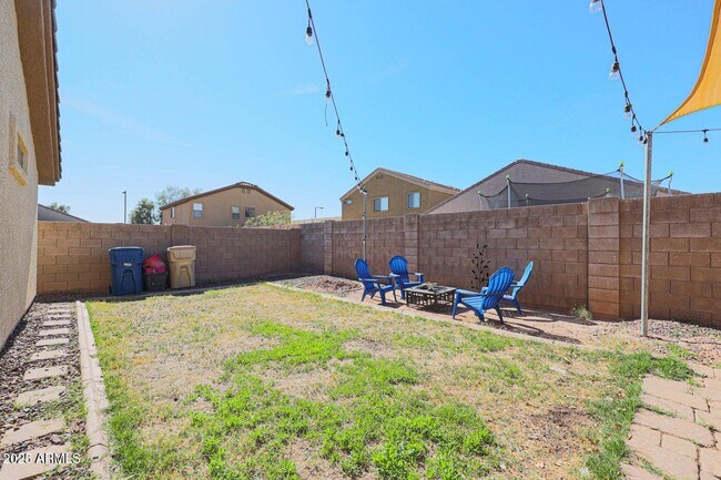 Building Photo - 5268 S 239th Dr