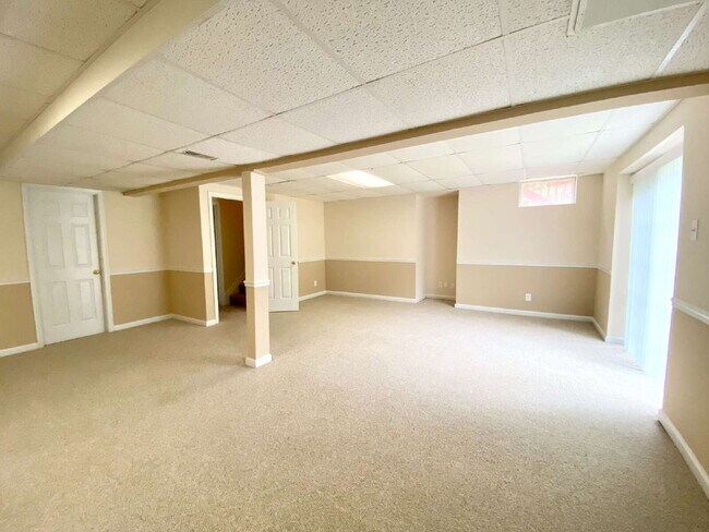 Building Photo - 4 Bedroom Colonial with 2-Car Garage in Westminster!