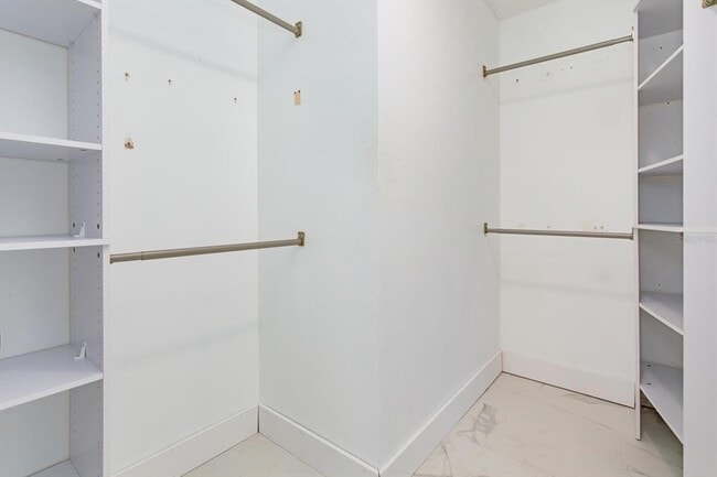 Building Photo - 836 Garden Glen Loop