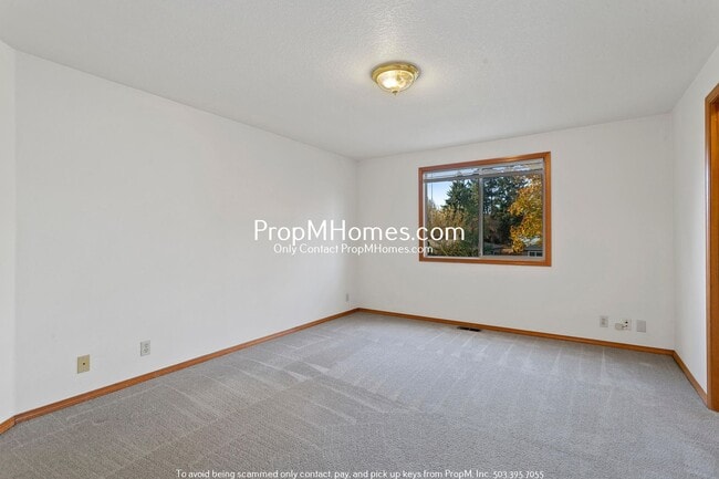 Building Photo - Charming 3-Bedroom, 2.5-Bath Home in Aloha