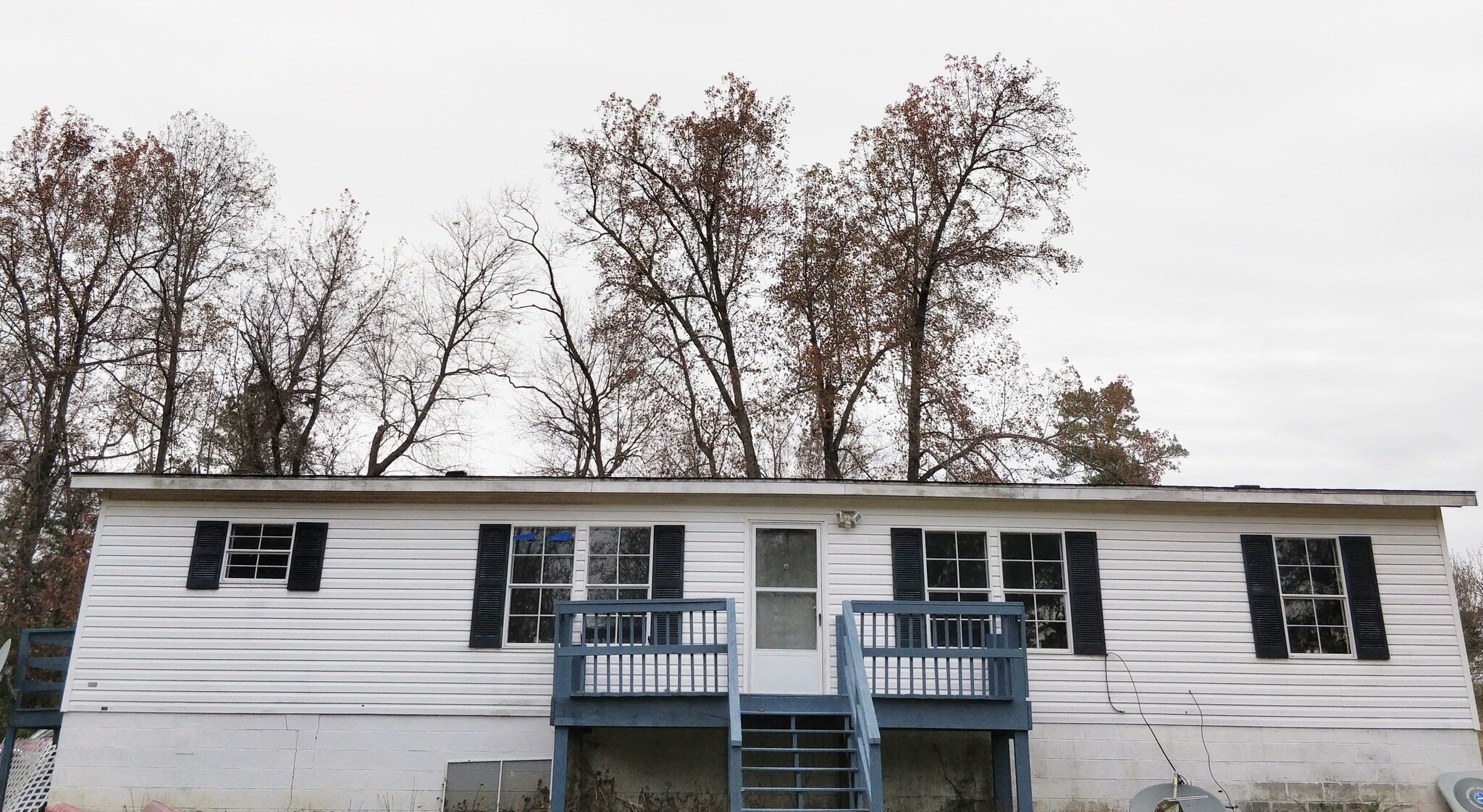 Building Photo - 8640 old pond rd