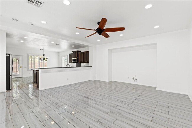 Building Photo - 3 Bd with Entertainer's Kitchen and Open C...