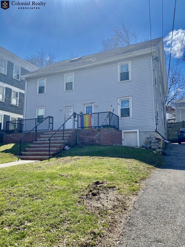 Building Photo - 64 Tremont St