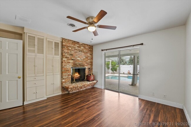 Building Photo - 167 Beacon Ln